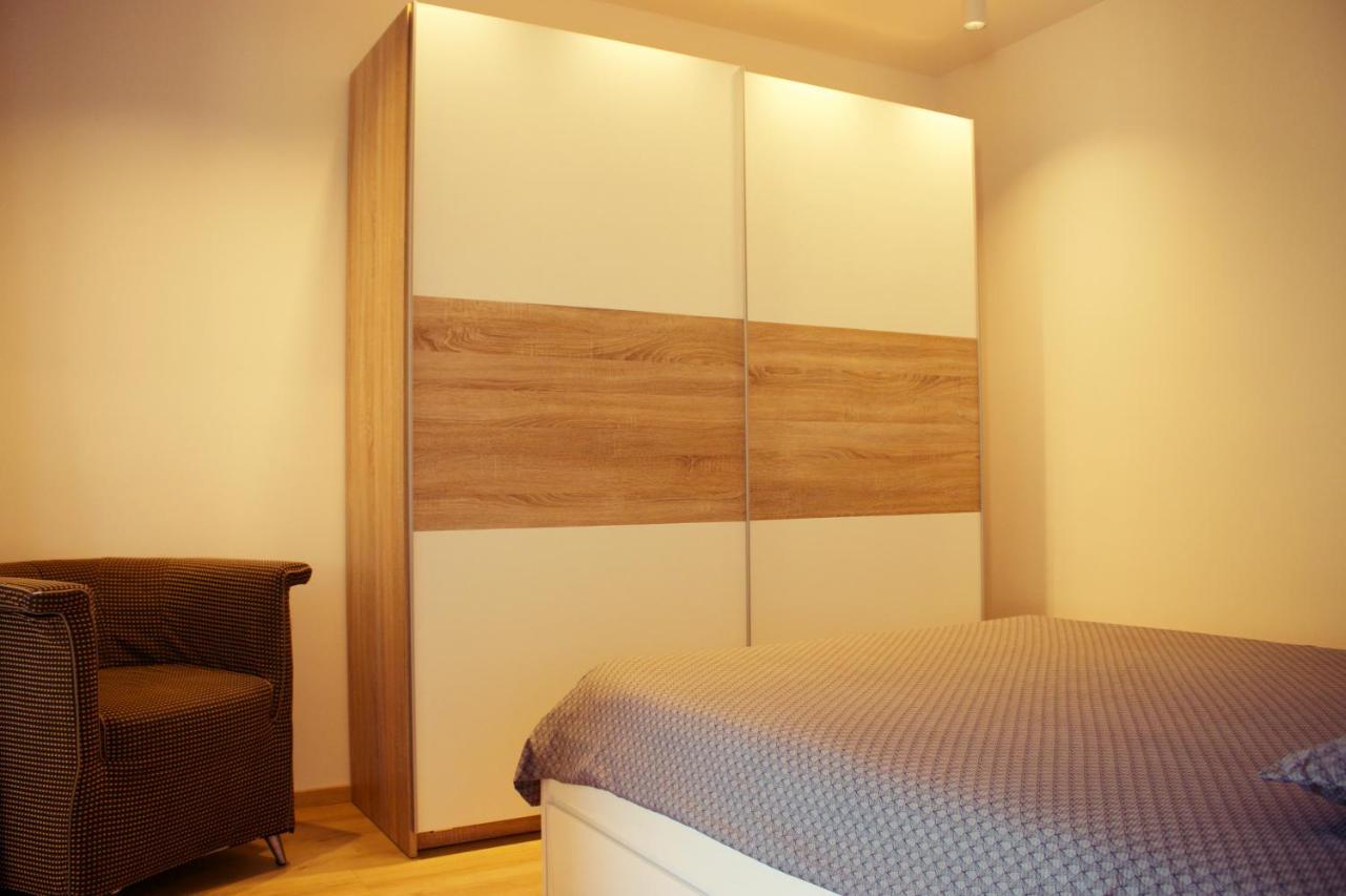 Leno Apartment Umag Exterior photo